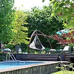 L'ecole Des Garcons Bed & Breakfast