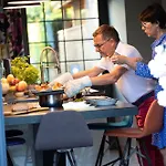L'ecole Des Garcons Bed & Breakfast Maigne