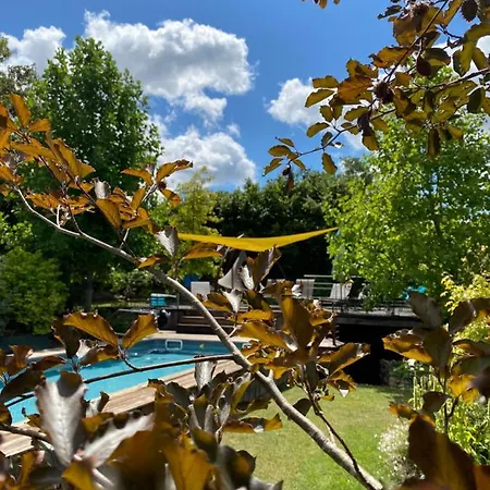 L'ecole Des Garcons Bed & Breakfast Maigne