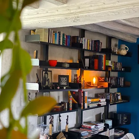 L'ecole Des Garcons