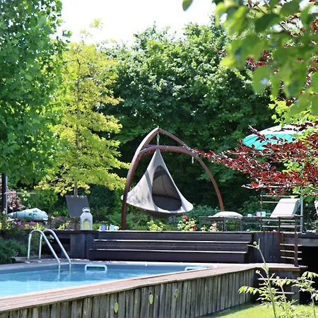 L'ecole Des Garcons Bed & Breakfast