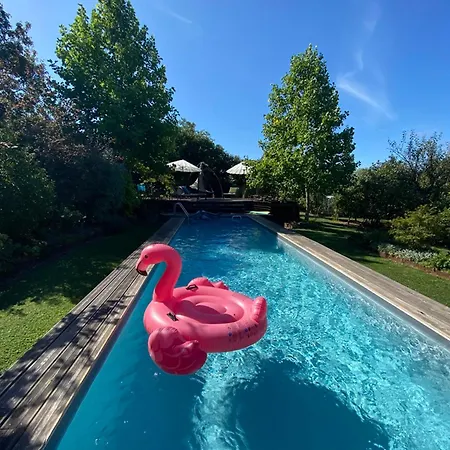 L'ecole Des Garcons Bed & Breakfast 4*