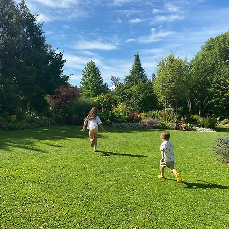 L'ecole Des Garcons 住宿加早餐酒店