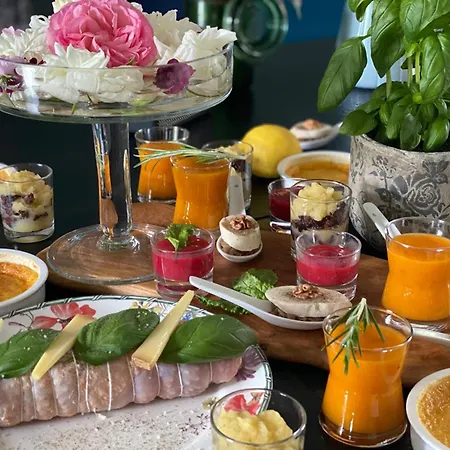 Bed & Breakfast L'ecole Des Garcons Maigne