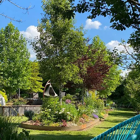 L'ecole Des Garcons Bed & Breakfast