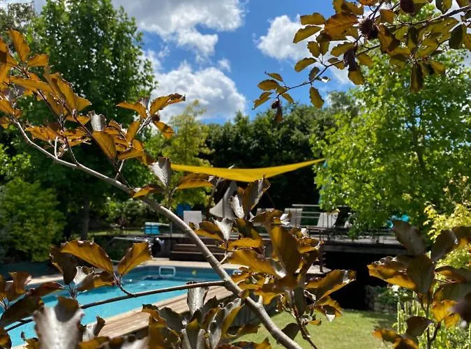 L'ecole Des Garcons Nocleg ze śniadaniem Maigne