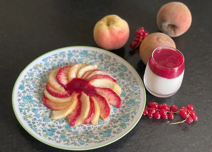 L'ecole Des Garcons Nocleg ze śniadaniem 4*