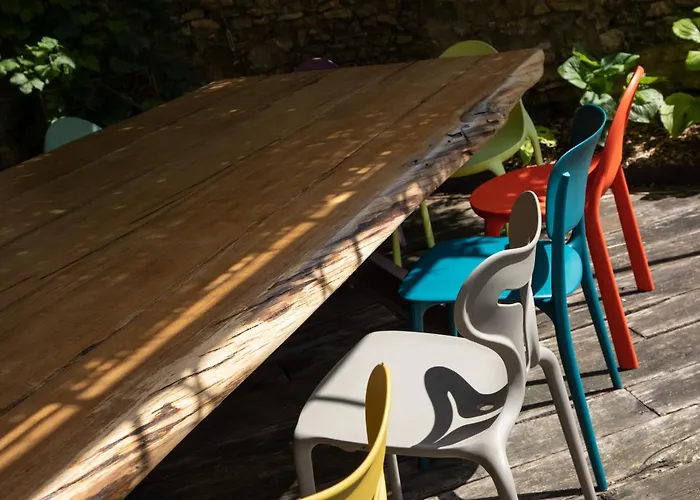 Nocleg ze śniadaniem L'ecole Des Garcons 4*